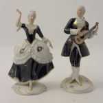 892 8209 FIGURINES